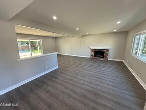 216 Virginia Dr in Thousand Oaks, CA - Building Photo - Building Photo