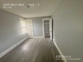 2069 W 98th St in Cleveland, OH - Building Photo - Building Photo