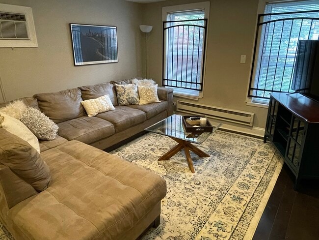 2509 N Halsted St, Unit Garden Unit in Chicago, IL - Building Photo - Building Photo