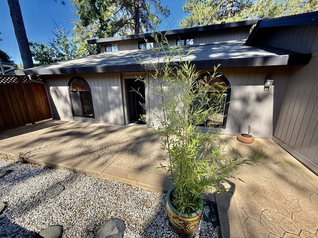 11438 Timothy Way in Grass Valley, CA - Building Photo - Building Photo