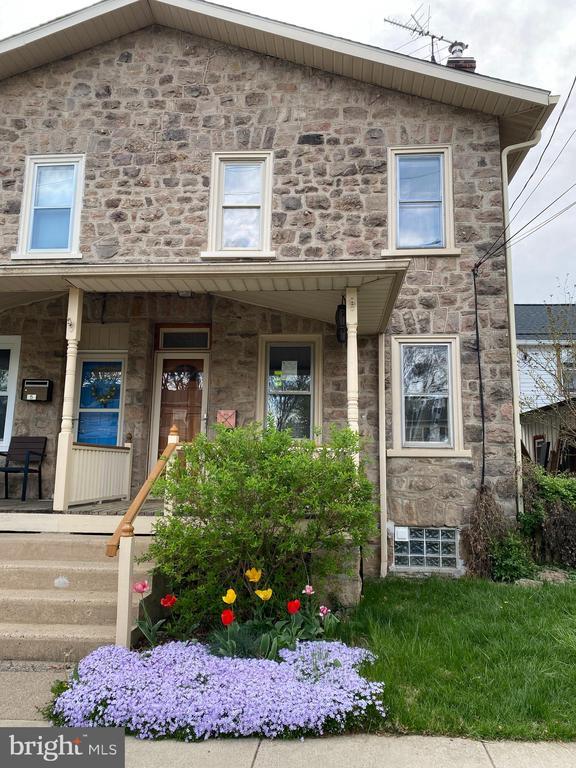 property at 3 Douglas St