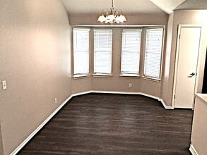 102 Quail Cir in Hutto, TX - Building Photo - Building Photo