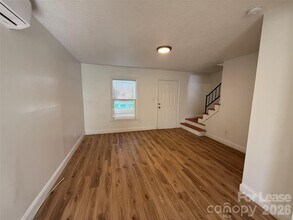 421 Honeywood Ave in Charlotte, NC - Building Photo - Building Photo
