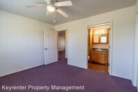 2215 W Wellington St photo'