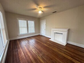 2112 McKenzie Ave in Waco, TX - Building Photo - Building Photo