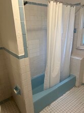 855 Brewster St in Bridgeport, CT - Building Photo - Building Photo
