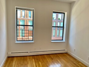229 Berkeley St, Unit 3 in Boston, MA - Building Photo - Building Photo