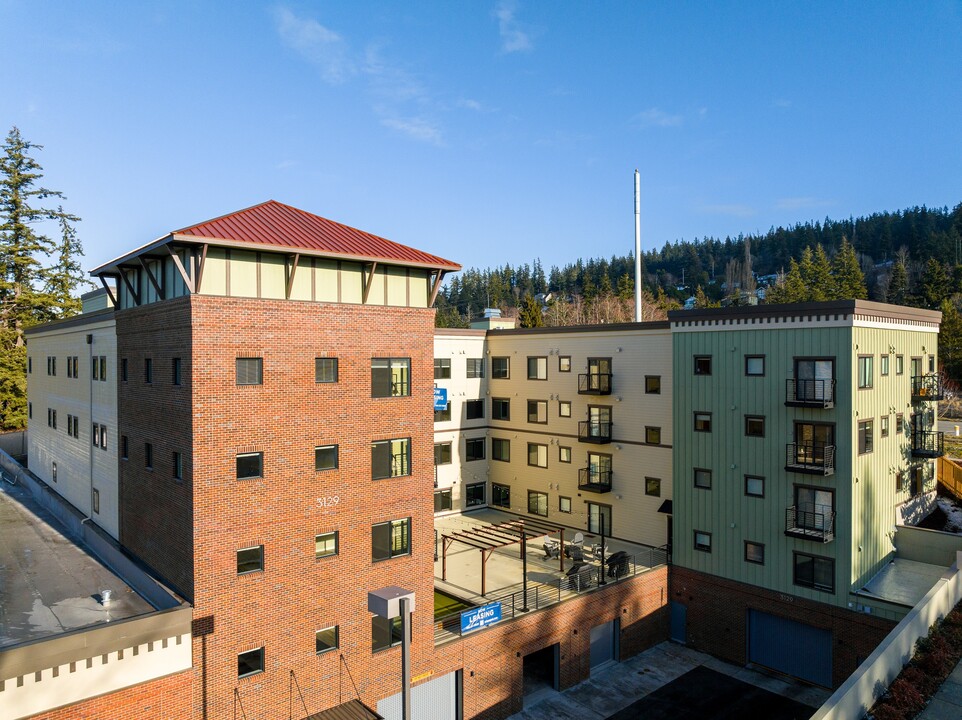 Fairhaven Plaza in Bellingham, WA - Building Photo