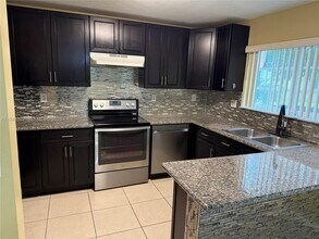 14078 SW 260th St in Homestead, FL - Building Photo - Building Photo