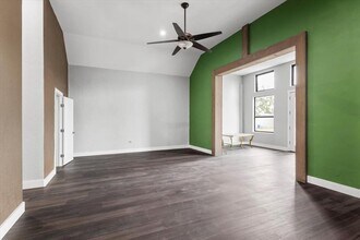 17621 Stacey Ln in Lago Vista, TX - Building Photo - Building Photo