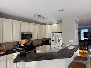 20925 Cheyenne Ter in Sterling, VA - Building Photo - Building Photo