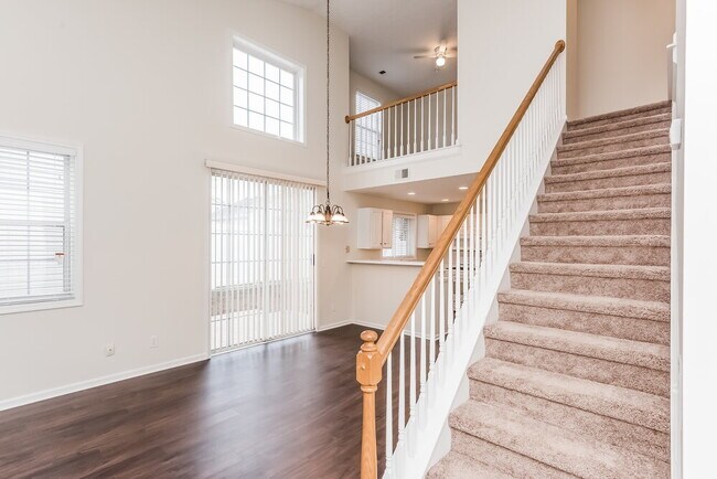 242 Manley Ct in Woodstock, GA - Building Photo - Building Photo