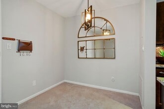 5907 Kingsford Rd in West Springfield, VA - Building Photo - Building Photo