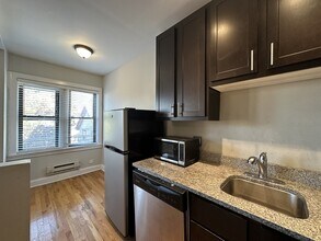 4742 N Hermitage Ave in Chicago, IL - Building Photo - Building Photo