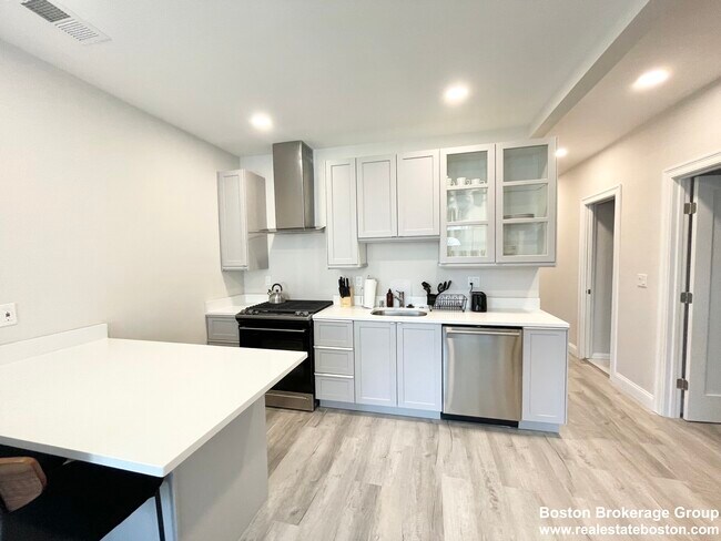 property at 23 Newport St