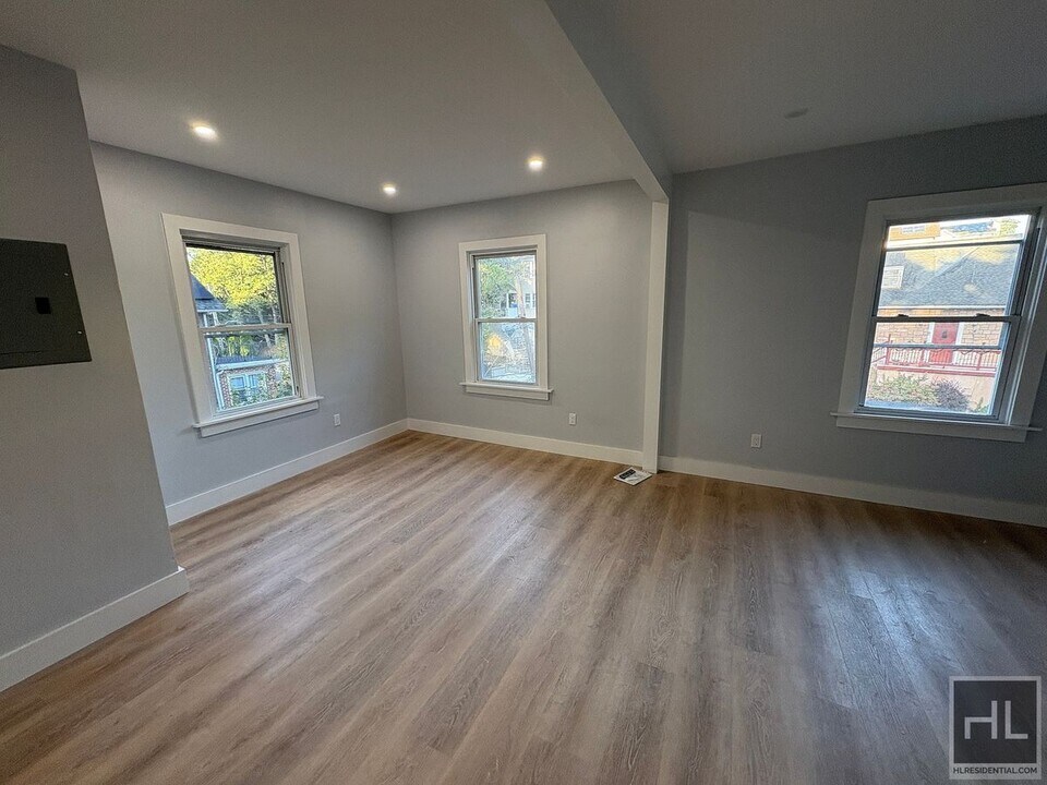 Belknap Ave, Yonkers in Yonkers, NY - Building Photo