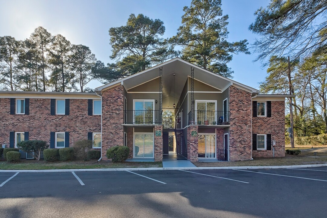 Lamplighter Apartments in Columbia, SC - Building Photo