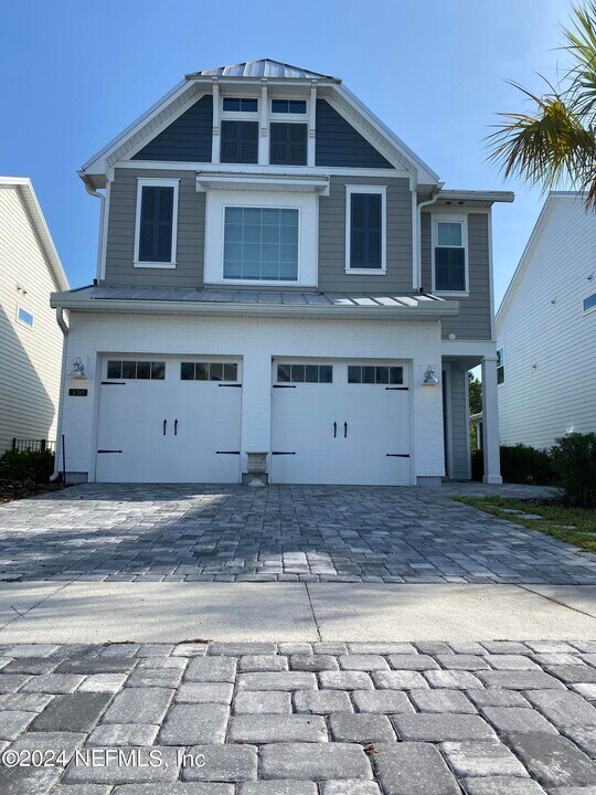 130 Clifton Bay Lp in Saint Johns, FL - Building Photo