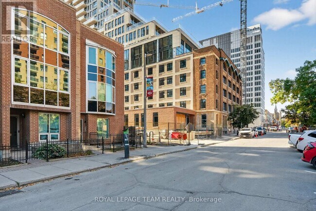 150 York St in Ottawa, ON - Building Photo - Building Photo