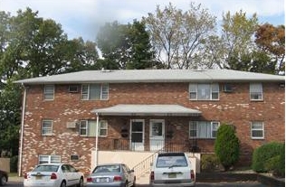 606 Garden St in Carlstadt, NJ - Building Photo