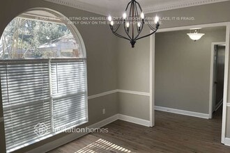 2241 Staggerbush Dr in Jacksonville, FL - Foto de edificio - Building Photo