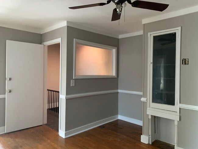 17 Bleecker Pl, Unit 2nd FL
