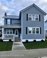 202 Barber St in Old Forge, PA - Building Photo