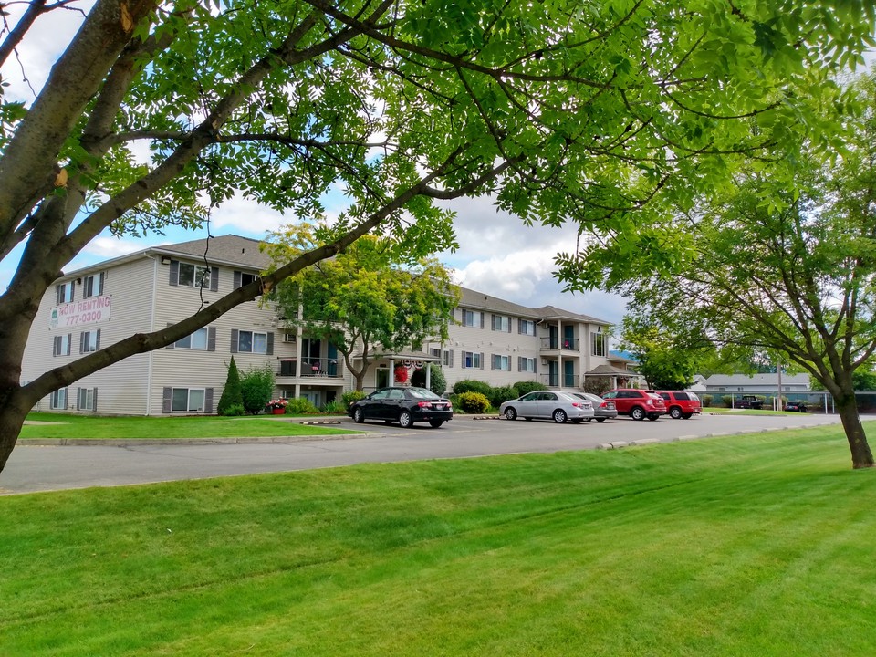 Centennial Trail Apartments in Post Falls, ID - Foto de edificio