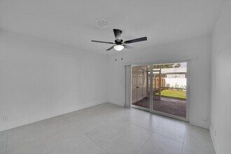2821 NE 2nd Ave in Boca Raton, FL - Building Photo - Building Photo