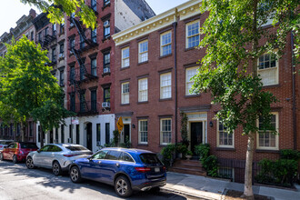 44 Horatio St in New York, NY - Building Photo - Building Photo