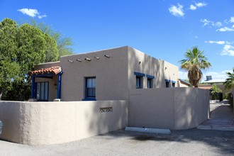 580 E Calle Del Arizona in Tucson, AZ - Building Photo - Building Photo