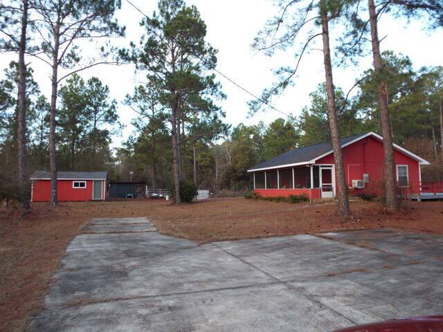 7158 Richard Lane Rd in Milton, FL - Building Photo