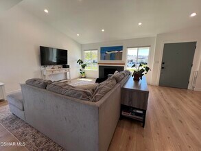 545 Shenandoah St in Thousand Oaks, CA - Building Photo - Building Photo