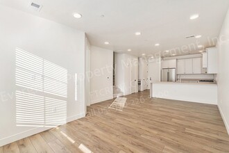 3045 E Trilby Rd in Fort Collins, CO - Building Photo - Building Photo