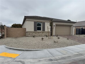 6636 Peace Dove Ave in Las Vegas, NV - Building Photo - Building Photo