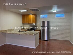 1307 E Allen Rd in Tucson, AZ - Building Photo - Building Photo