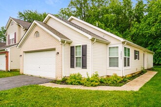 3057 Cumberland Woods Dr in Columbus, OH - Building Photo - Building Photo