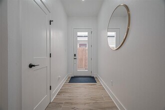 3726 Noah St in Houston, TX - Building Photo - Building Photo
