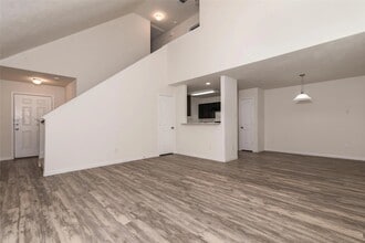13005 Lexa Manor in Houston, TX - Building Photo - Building Photo