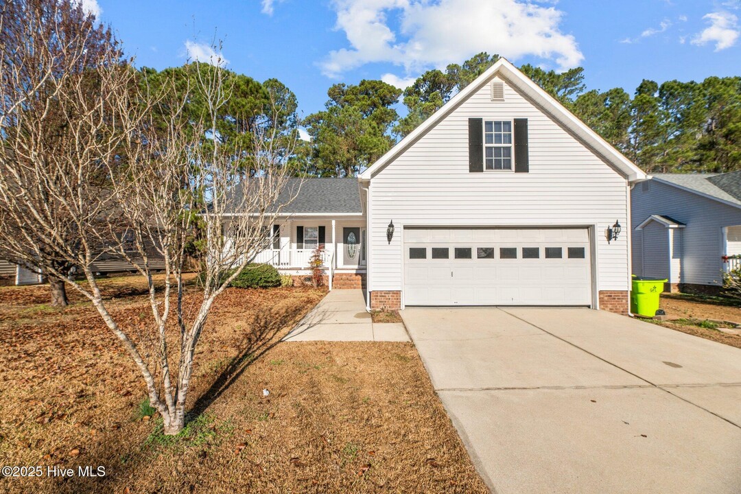 119 Leonard Dr in New Bern, NC - Building Photo