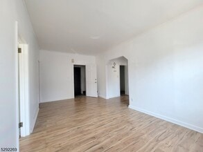 551 Franklin Ave in Nutley, NJ - Building Photo - Building Photo