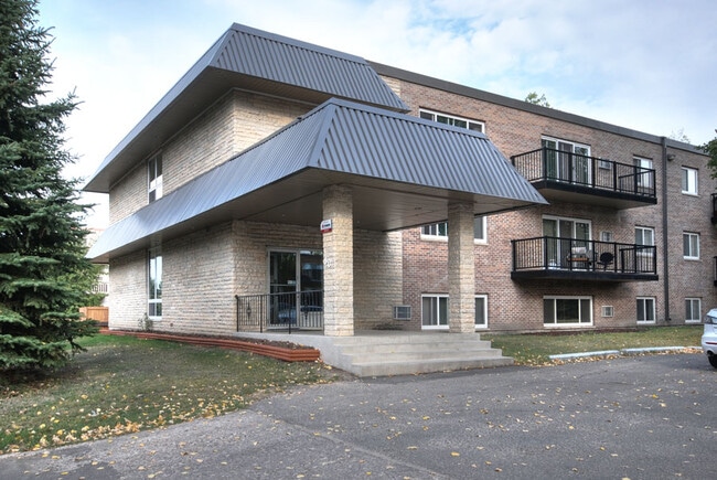 property at 70-70 Southpark Dr