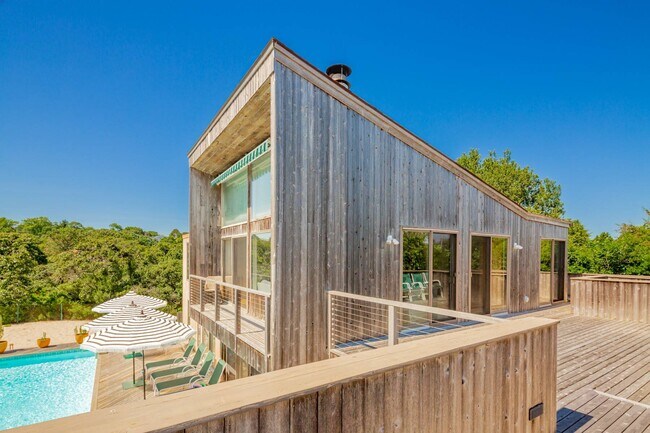 118 Central Ave in Amagansett, NY - Building Photo - Building Photo