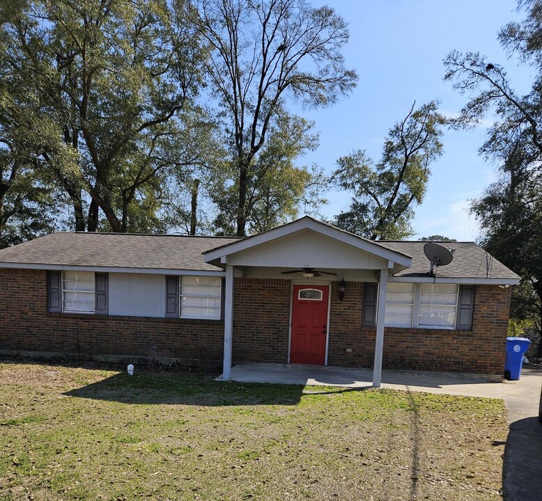 110 White Oak Ct in Prattville, AL - Building Photo