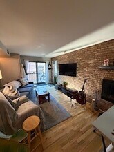 805 W Oakdale Ave in Chicago, IL - Building Photo - Building Photo