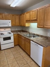 8458 Chisholm Rd in Pensacola, FL - Building Photo - Building Photo