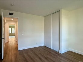 12825 Wrightwick Dr in Cerritos, CA - Building Photo