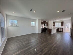 516 Meadows Ln in Lawrenceville, GA - Building Photo - Building Photo