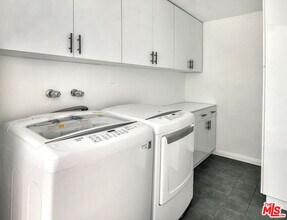 440 S Roxbury Dr in Beverly Hills, CA - Building Photo - Building Photo