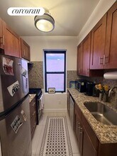 163 W 17th St in New York, NY - Foto de edificio - Building Photo